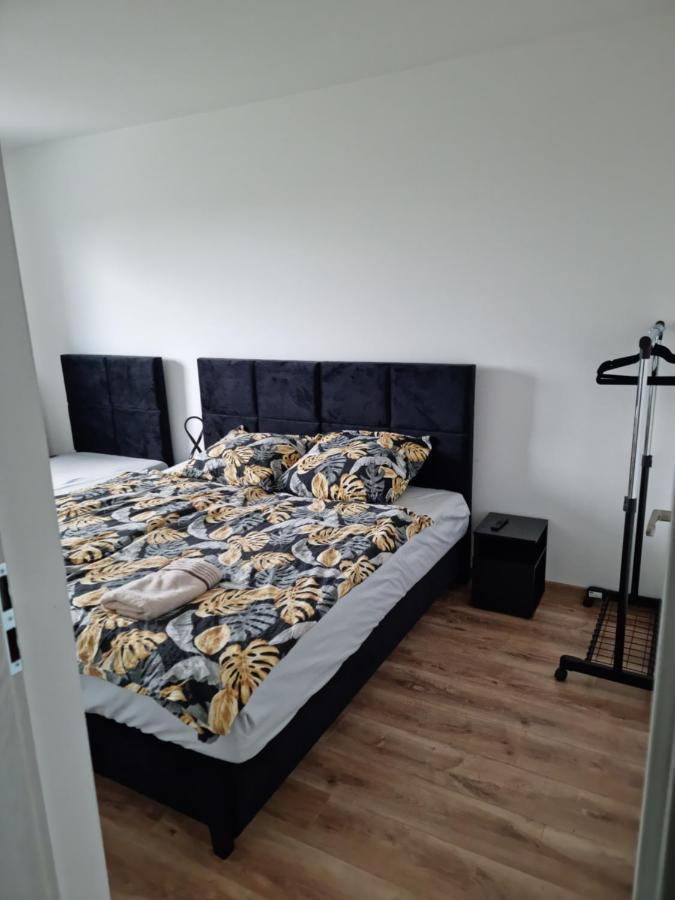Perlowy Apartament Kutno Kültér fotó